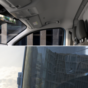 Digitalno vzvratno ogledalo z vgrajeno kamero na armaturni plošči, spredaj in zadaj